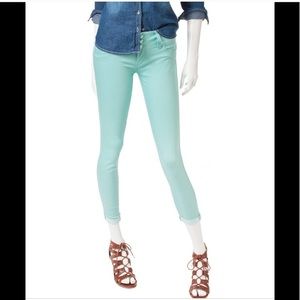 11 Juniors Wanna Betta Butt YMI Mint CroppedJeans